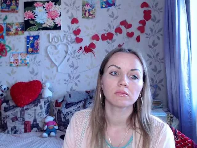 Freechat Alenushka888 on BongaCams