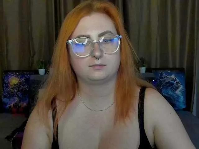 Freechat Aliciaredluv on BongaCams