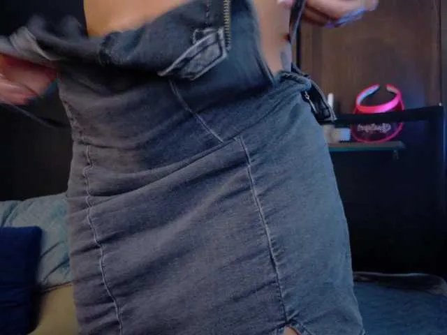 Freechat APRILHILL on BongaCams