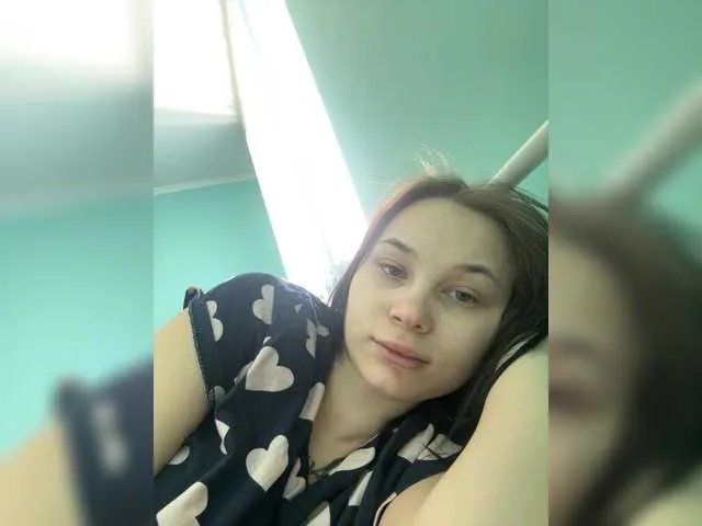 BattyHils on BongaCams 