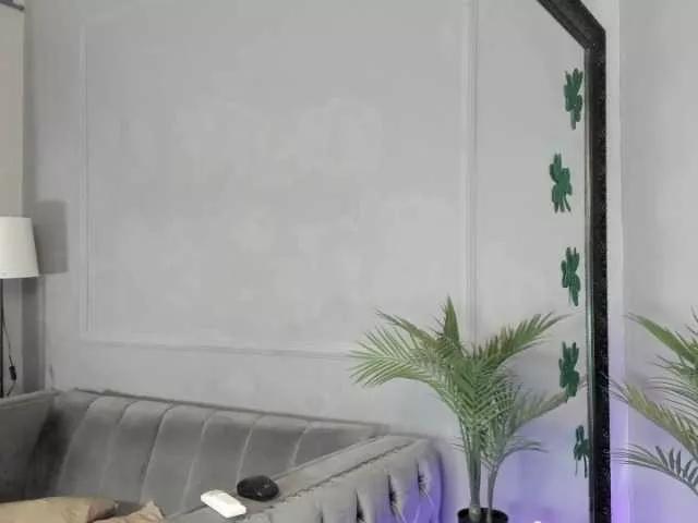 Freechat Candaceowens on BongaCams