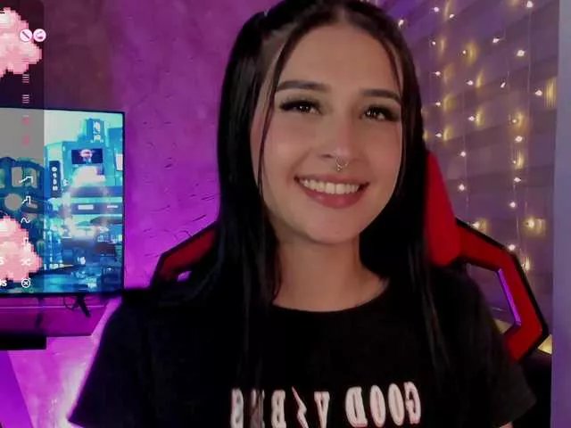 Freechat Charlotte-greys on BongaCams