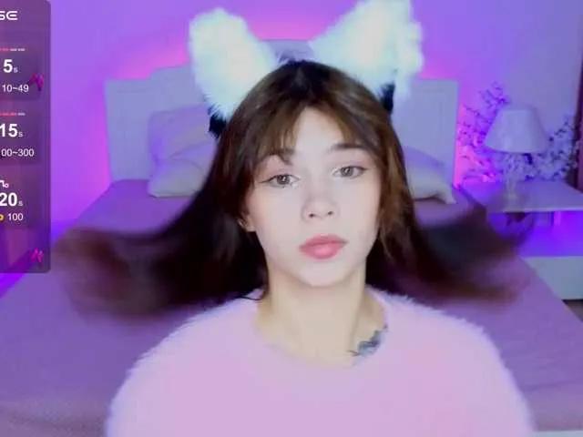 Freechat CoralineJones on BongaCams