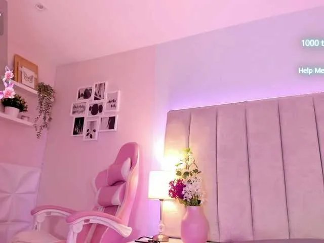 Freechat EllaThorne on BongaCams