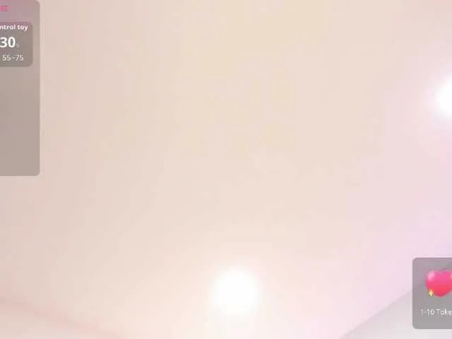 Freechat EllaThorne on BongaCams