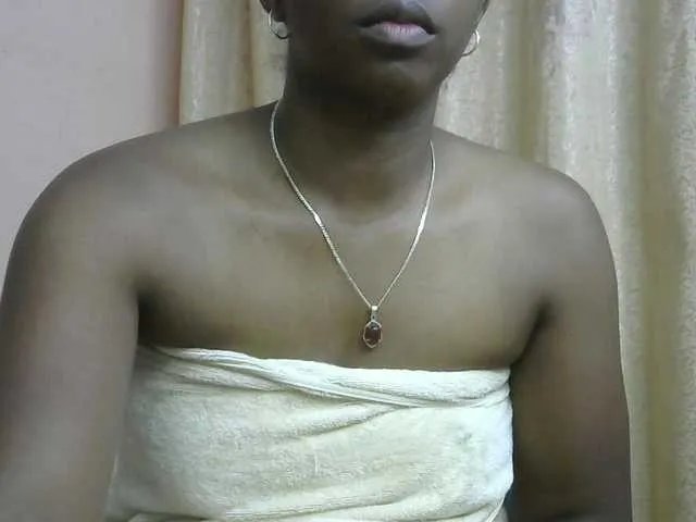 Freechat Katty-12 on BongaCams