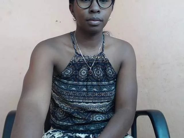 Freechat Katty-12 on BongaCams