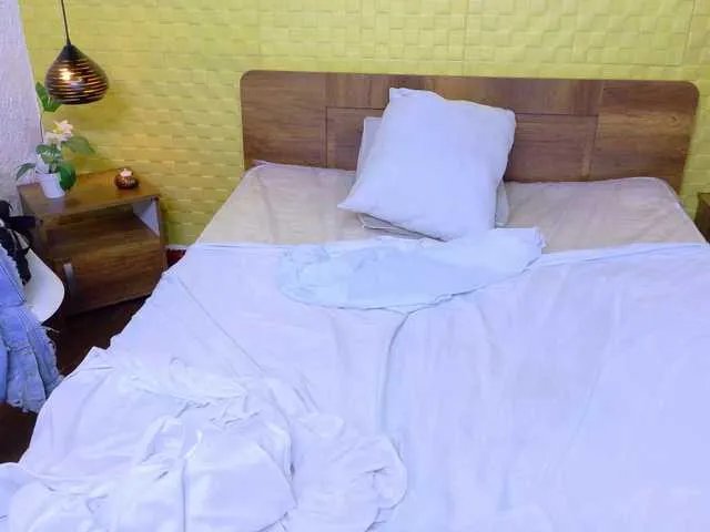 Freechat kiara-evanss on BongaCams