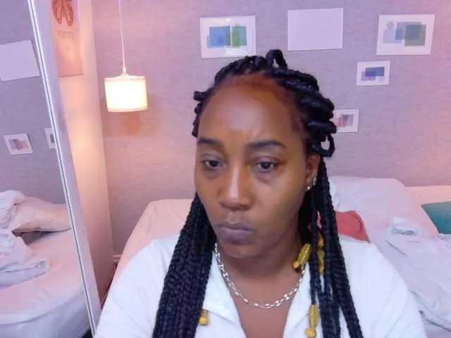 Freechat kiara-evanss on BongaCams