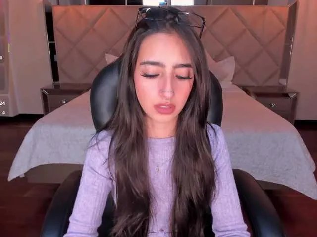 Freechat LarisaSmirnov on BongaCams