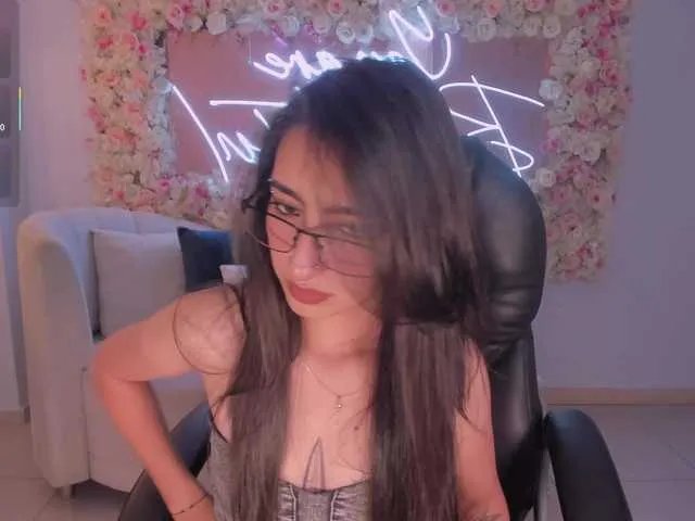 Freechat LarisaSmirnov on BongaCams