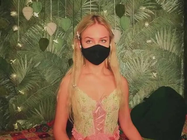 Freechat Meeeeow on BongaCams