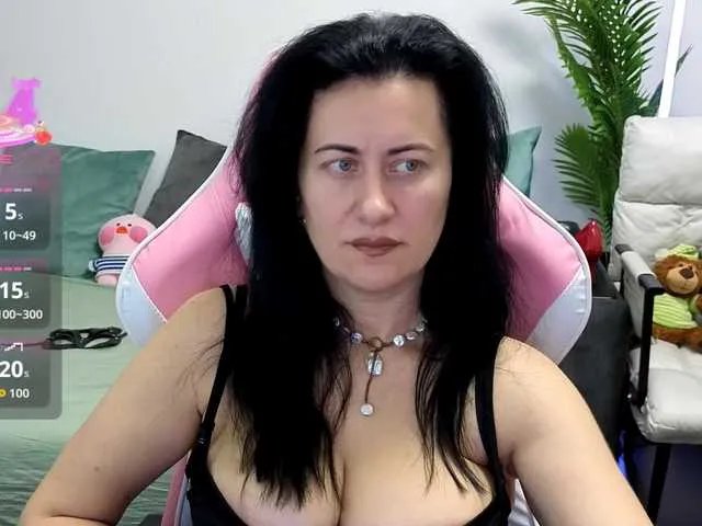 Freechat monica-blackk on BongaCams