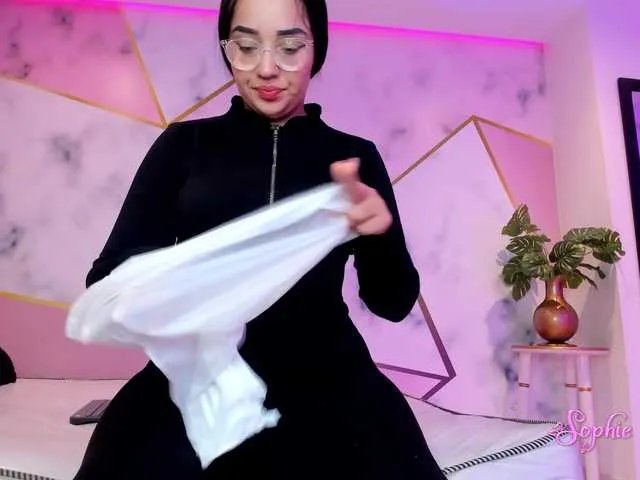 Freechat Sophiie-Vega on BongaCams