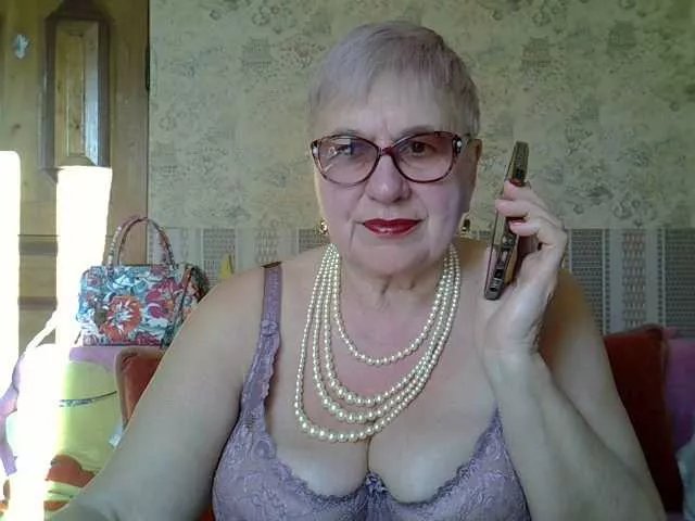 Freechat SweetCherry00 on BongaCams