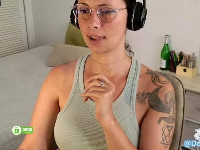 Freechat SweetLilLulu on BongaCams