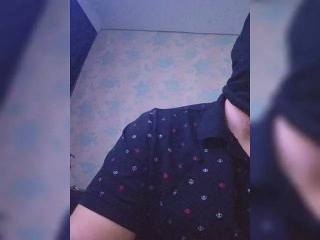 Freechat XXXklsdf on BongaCams