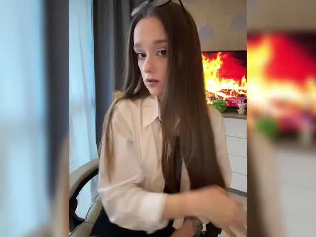 Freechat ymnichka on BongaCams