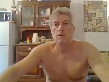 Freechat 22esserre on Chaturbate