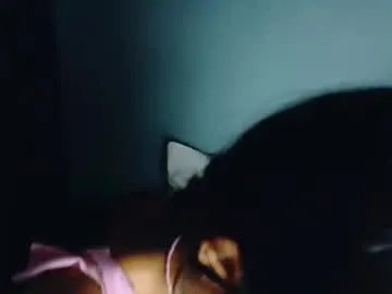 Freechat 2cgirls18 on Chaturbate