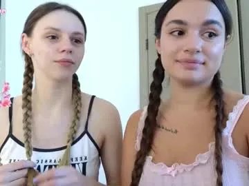 Freechat agnessi_ on Chaturbate