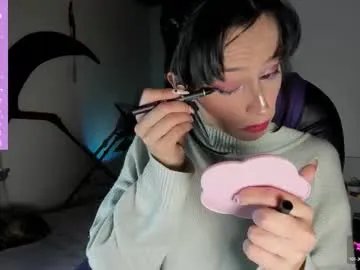 Freechat alien_universe on Chaturbate