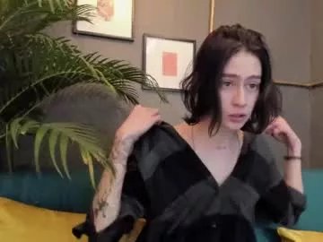 Freechat andrew_round on Chaturbate