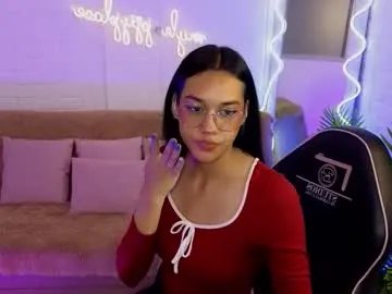 Freechat artemiss_tay on Chaturbate