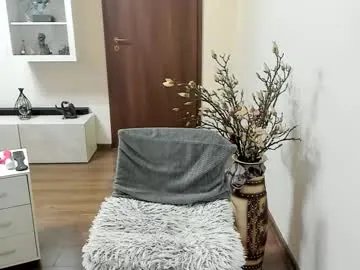 Freechat catherinewills on Chaturbate