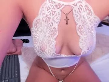 Freechat charlotte_line on Chaturbate