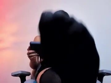 Freechat cleoopatraa__ on Chaturbate