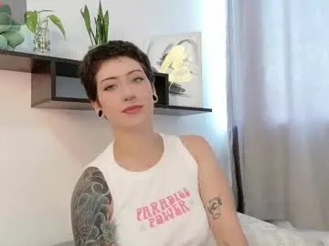 Freechat dan_universe on Chaturbate