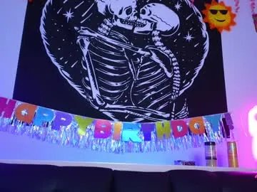 Freechat daphnemadison on Chaturbate