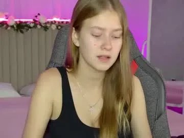 Freechat evemundie on Chaturbate