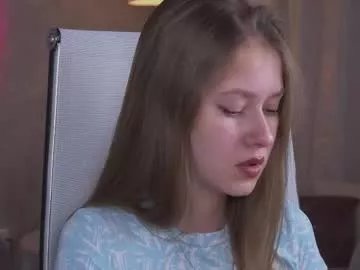 Freechat evemundie on Chaturbate