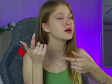 Freechat evemundie on Chaturbate