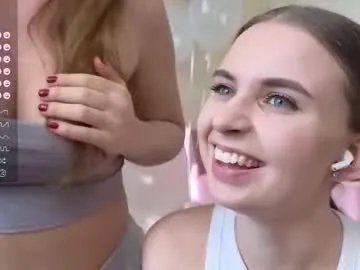 Freechat flexi_pixie on Chaturbate