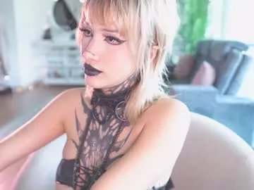 Freechat goth_dolll on Chaturbate