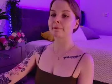 Freechat gwenhilton on Chaturbate