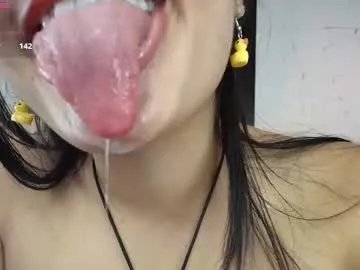 Freechat hinata_21_ on Chaturbate