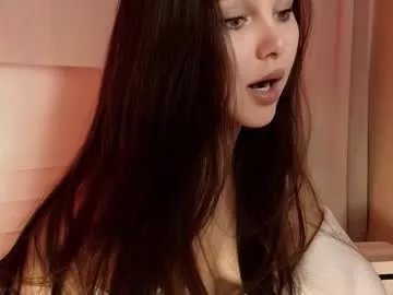 Freechat hollyextra on Chaturbate