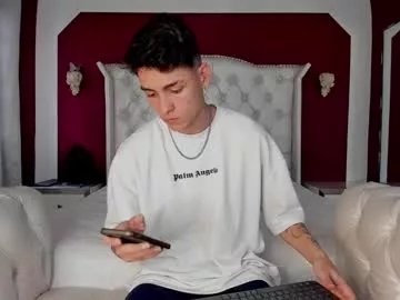 Freechat joshmiller_ on Chaturbate