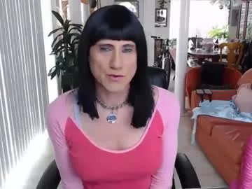 Freechat kellyannelynn on Chaturbate