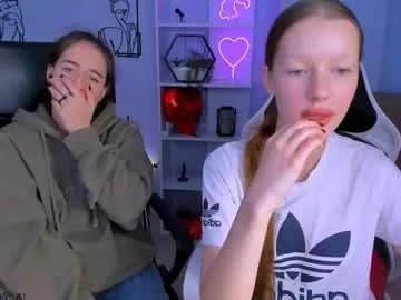 Freechat khloebeauty on Chaturbate