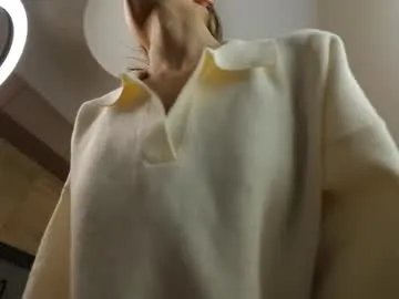 Freechat kissmesloww on Chaturbate