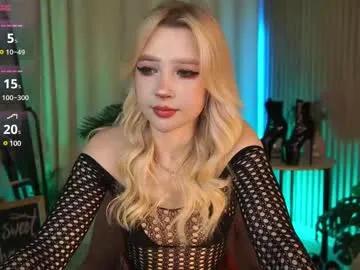Freechat laurawifeness on Chaturbate