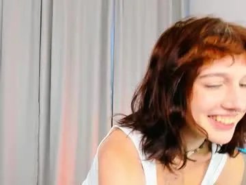 Freechat leelooyolo on Chaturbate