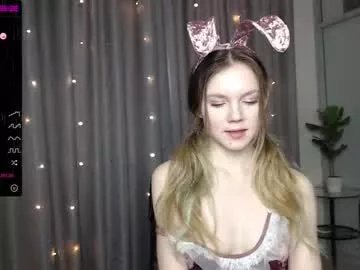 Freechat lessysweety on Chaturbate