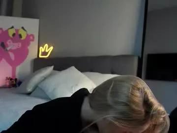 Private lipswithsmileonthem on Chaturbate