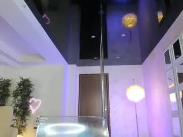 Freechat lisaakira on Chaturbate